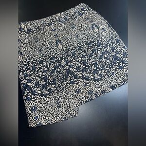 H&M Blue & White Floral Embroidered  Mini Skirt Size 6 EUC